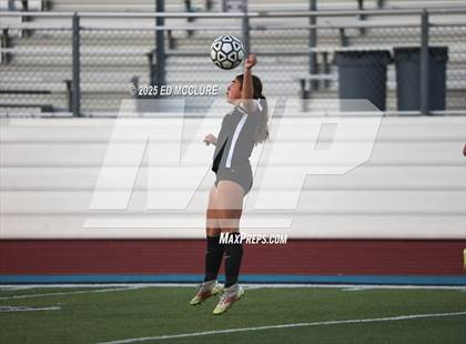 Thumbnail 3 in Los Alamitos vs San Clemente photogallery.