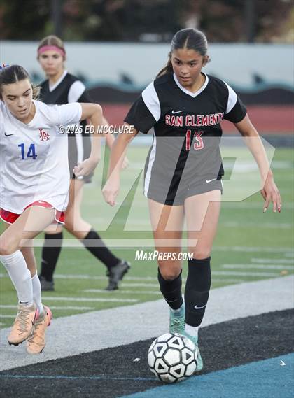 Thumbnail 2 in Los Alamitos vs San Clemente photogallery.