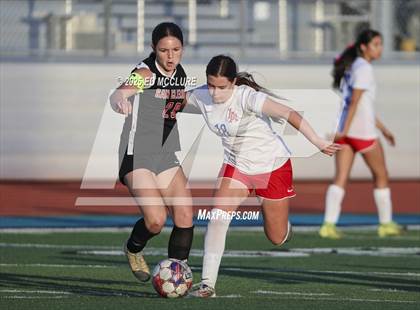 Thumbnail 1 in Los Alamitos vs San Clemente photogallery.