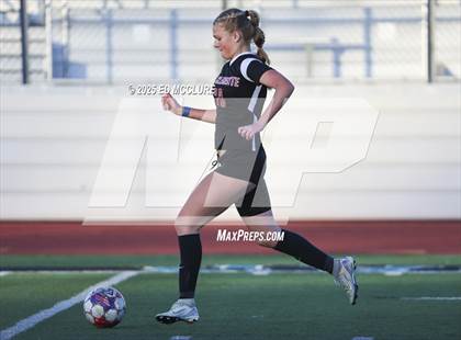 Thumbnail 3 in Los Alamitos vs San Clemente photogallery.