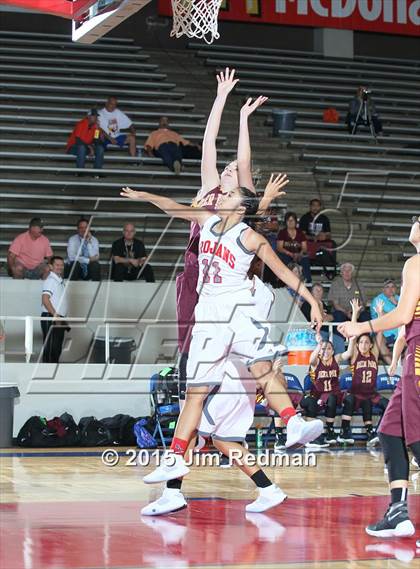 Thumbnail 3 in South Houston vs. Deer Park (McDonald's Texas Invitational) photogallery.