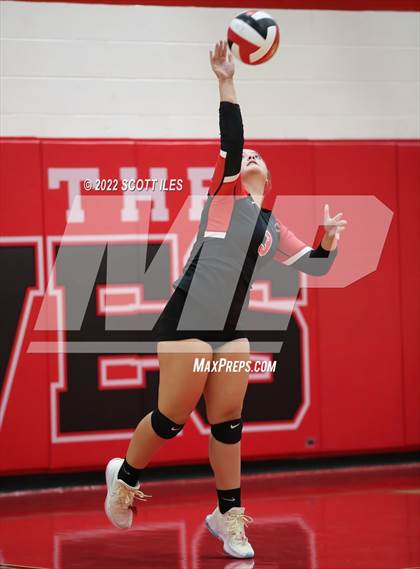Thumbnail 3 in Circleville @ Logan Elm photogallery.