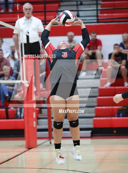 Thumbnail 3 in Circleville @ Logan Elm photogallery.
