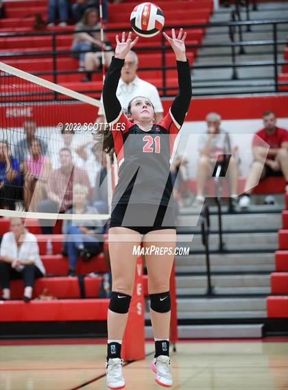 Thumbnail 3 in Circleville @ Logan Elm photogallery.