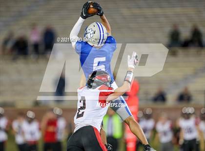 Thumbnail 2 in Lamar vs. Lutheran - MSHSAA Class 2 Show-Me Bowl photogallery.
