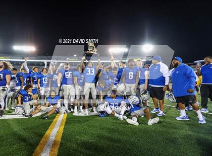 Thumbnail 1 in Lamar vs. Lutheran - MSHSAA Class 2 Show-Me Bowl photogallery.