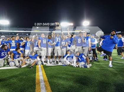Thumbnail 2 in Lamar vs. Lutheran - MSHSAA Class 2 Show-Me Bowl photogallery.
