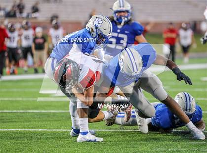Thumbnail 2 in Lamar vs. Lutheran - MSHSAA Class 2 Show-Me Bowl photogallery.