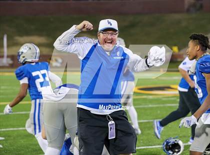 Thumbnail 2 in Lamar vs. Lutheran - MSHSAA Class 2 Show-Me Bowl photogallery.