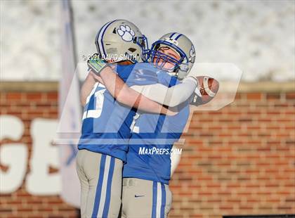 Thumbnail 1 in Lamar vs. Lutheran - MSHSAA Class 2 Show-Me Bowl photogallery.