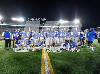 Thumbnail 1 in Lamar vs. Lutheran - MSHSAA Class 2 Show-Me Bowl photogallery.