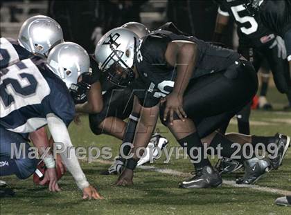 Thumbnail 2 in Fulton vs. View Park (CIF LA City Section 8-Man Final) photogallery.