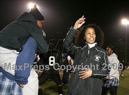 Thumbnail 2 in Fulton vs. View Park (CIF LA City Section 8-Man Final) photogallery.