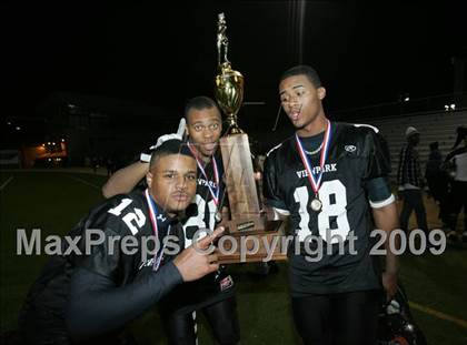 Thumbnail 1 in Fulton vs. View Park (CIF LA City Section 8-Man Final) photogallery.