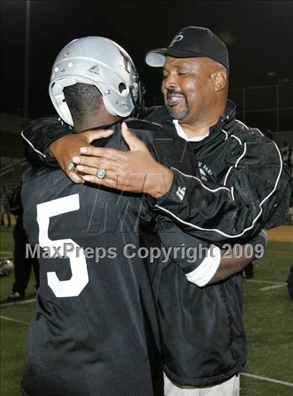 Thumbnail 1 in Fulton vs. View Park (CIF LA City Section 8-Man Final) photogallery.