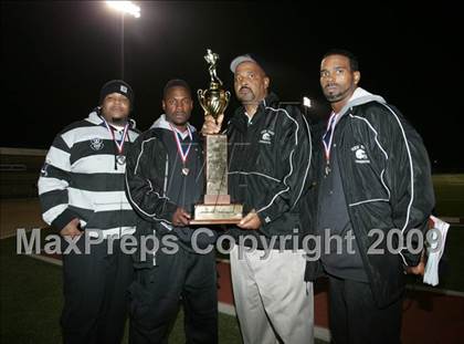 Thumbnail 2 in Fulton vs. View Park (CIF LA City Section 8-Man Final) photogallery.