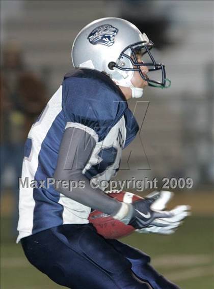 Thumbnail 3 in Fulton vs. View Park (CIF LA City Section 8-Man Final) photogallery.