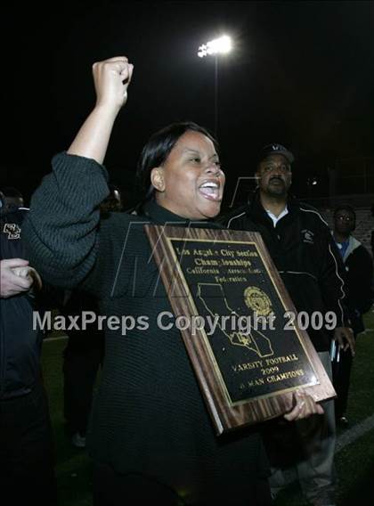 Thumbnail 1 in Fulton vs. View Park (CIF LA City Section 8-Man Final) photogallery.