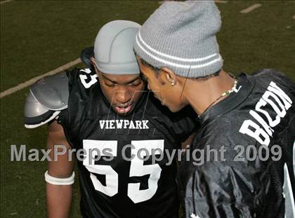 Thumbnail 2 in Fulton vs. View Park (CIF LA City Section 8-Man Final) photogallery.