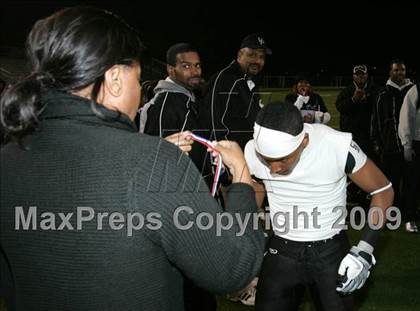 Thumbnail 3 in Fulton vs. View Park (CIF LA City Section 8-Man Final) photogallery.