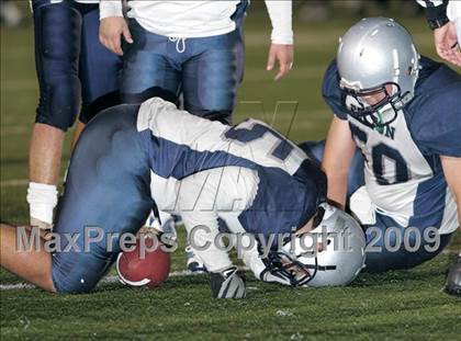 Thumbnail 2 in Fulton vs. View Park (CIF LA City Section 8-Man Final) photogallery.