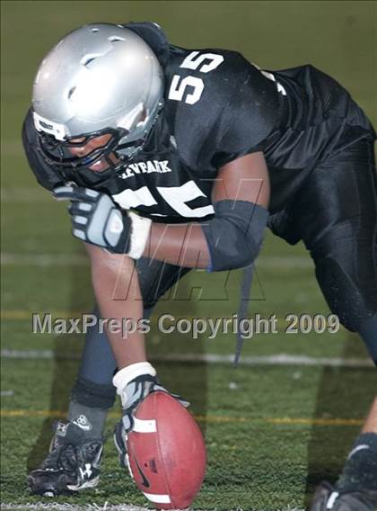 Thumbnail 2 in Fulton vs. View Park (CIF LA City Section 8-Man Final) photogallery.