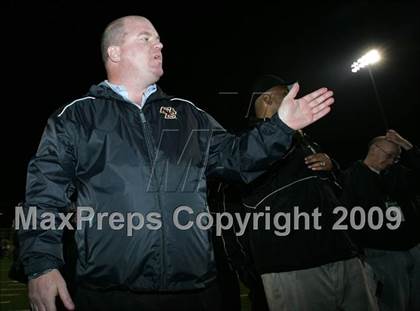 Thumbnail 2 in Fulton vs. View Park (CIF LA City Section 8-Man Final) photogallery.