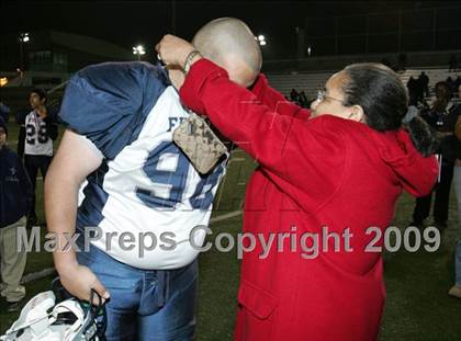 Thumbnail 3 in Fulton vs. View Park (CIF LA City Section 8-Man Final) photogallery.