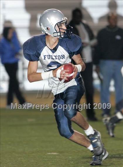 Thumbnail 1 in Fulton vs. View Park (CIF LA City Section 8-Man Final) photogallery.
