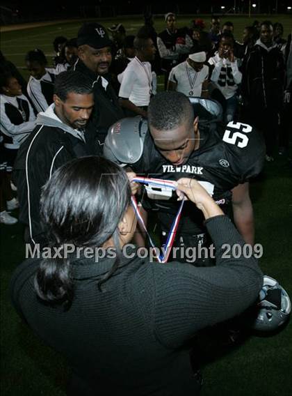Thumbnail 2 in Fulton vs. View Park (CIF LA City Section 8-Man Final) photogallery.