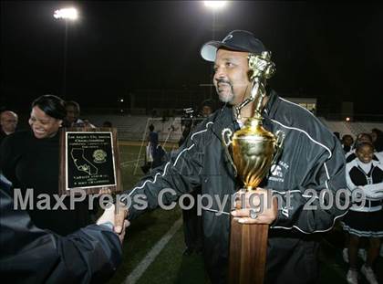 Thumbnail 3 in Fulton vs. View Park (CIF LA City Section 8-Man Final) photogallery.