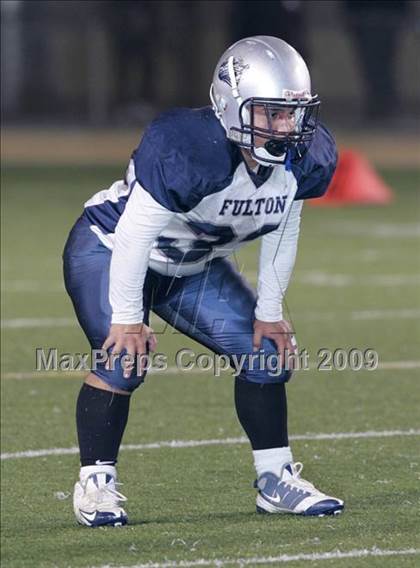 Thumbnail 2 in Fulton vs. View Park (CIF LA City Section 8-Man Final) photogallery.