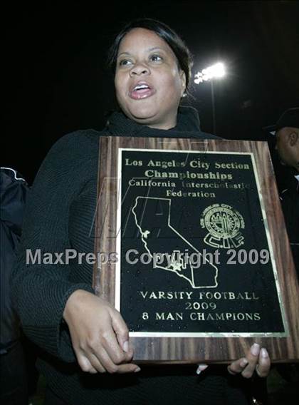Thumbnail 3 in Fulton vs. View Park (CIF LA City Section 8-Man Final) photogallery.