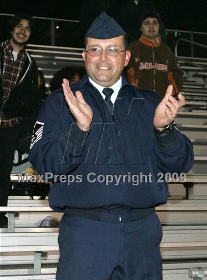 Thumbnail 2 in Fulton vs. View Park (CIF LA City Section 8-Man Final) photogallery.