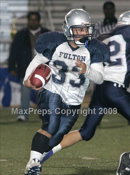 Thumbnail 3 in Fulton vs. View Park (CIF LA City Section 8-Man Final) photogallery.