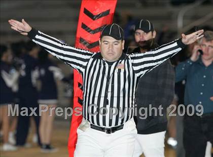 Thumbnail 2 in Fulton vs. View Park (CIF LA City Section 8-Man Final) photogallery.