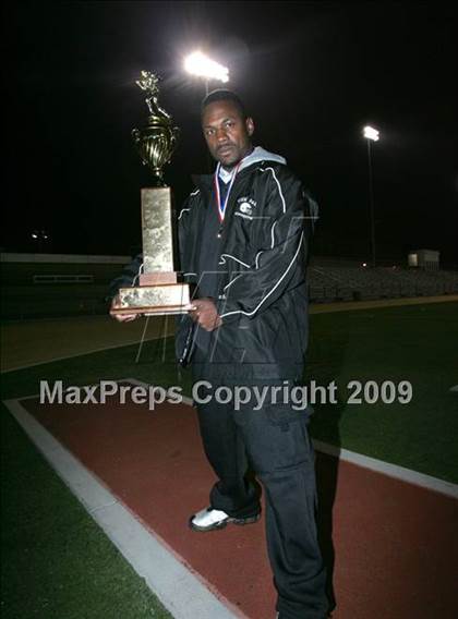 Thumbnail 1 in Fulton vs. View Park (CIF LA City Section 8-Man Final) photogallery.