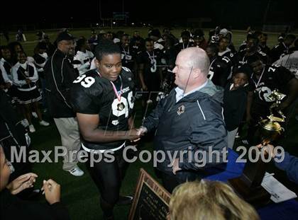 Thumbnail 3 in Fulton vs. View Park (CIF LA City Section 8-Man Final) photogallery.