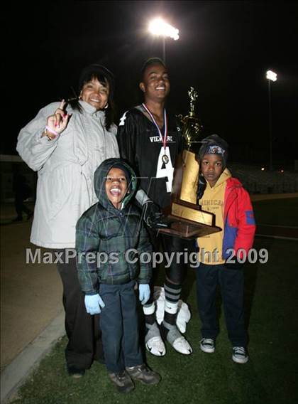 Thumbnail 1 in Fulton vs. View Park (CIF LA City Section 8-Man Final) photogallery.