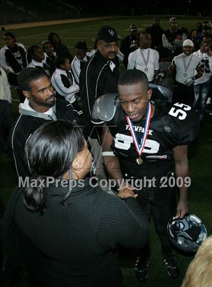 Thumbnail 3 in Fulton vs. View Park (CIF LA City Section 8-Man Final) photogallery.