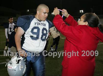 Thumbnail 2 in Fulton vs. View Park (CIF LA City Section 8-Man Final) photogallery.
