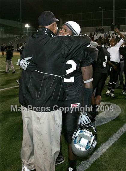 Thumbnail 1 in Fulton vs. View Park (CIF LA City Section 8-Man Final) photogallery.