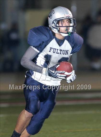 Thumbnail 2 in Fulton vs. View Park (CIF LA City Section 8-Man Final) photogallery.