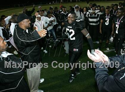 Thumbnail 2 in Fulton vs. View Park (CIF LA City Section 8-Man Final) photogallery.
