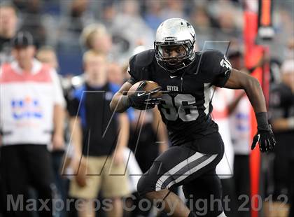 Thumbnail 1 in Guyer vs. Georgetown (UIL 4A Division 1 Final) photogallery.