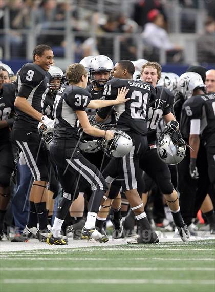Thumbnail 1 in Guyer vs. Georgetown (UIL 4A Division 1 Final) photogallery.