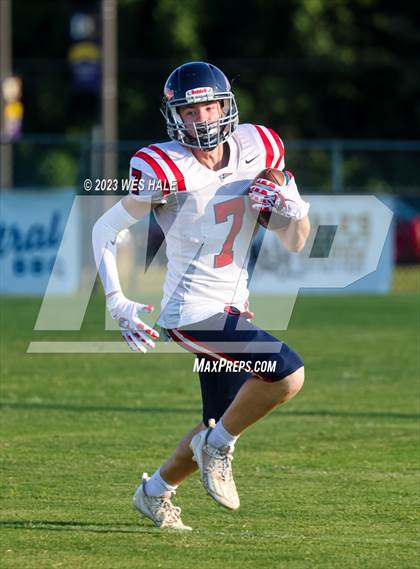 Thumbnail 3 in Lewisburg @ DeSoto Central photogallery.