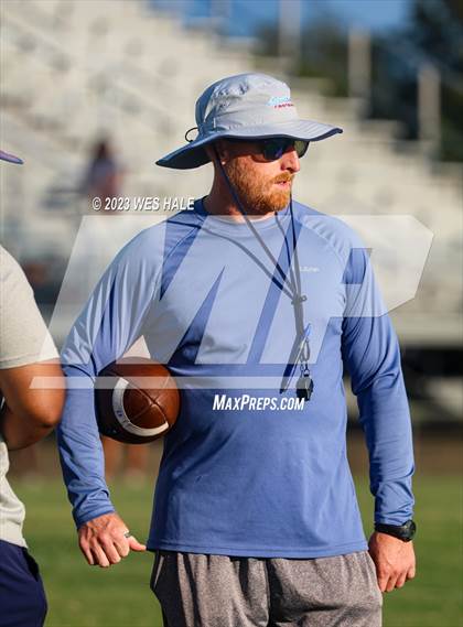 Thumbnail 1 in Lewisburg @ DeSoto Central photogallery.