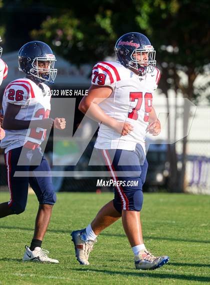 Thumbnail 3 in Lewisburg @ DeSoto Central photogallery.