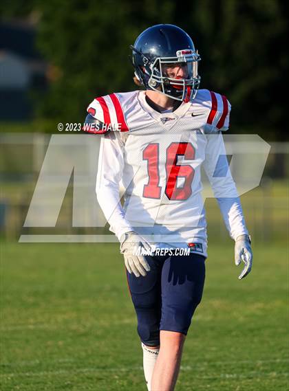 Thumbnail 1 in Lewisburg @ DeSoto Central photogallery.